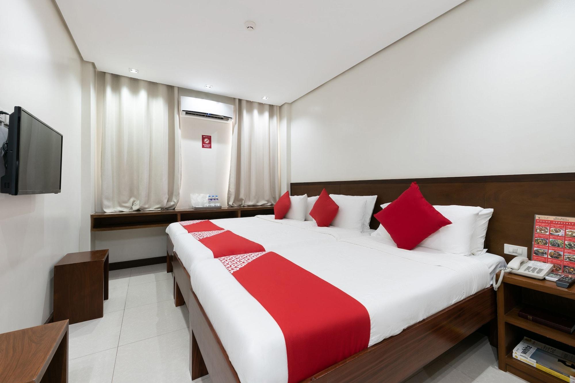 West Makati Hotel Makati City Exteriör bild