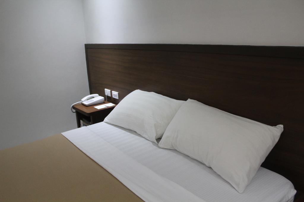 West Makati Hotel Makati City Rum bild